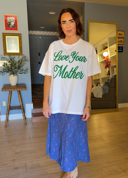 LOVE YOUR MOTHER TEE
